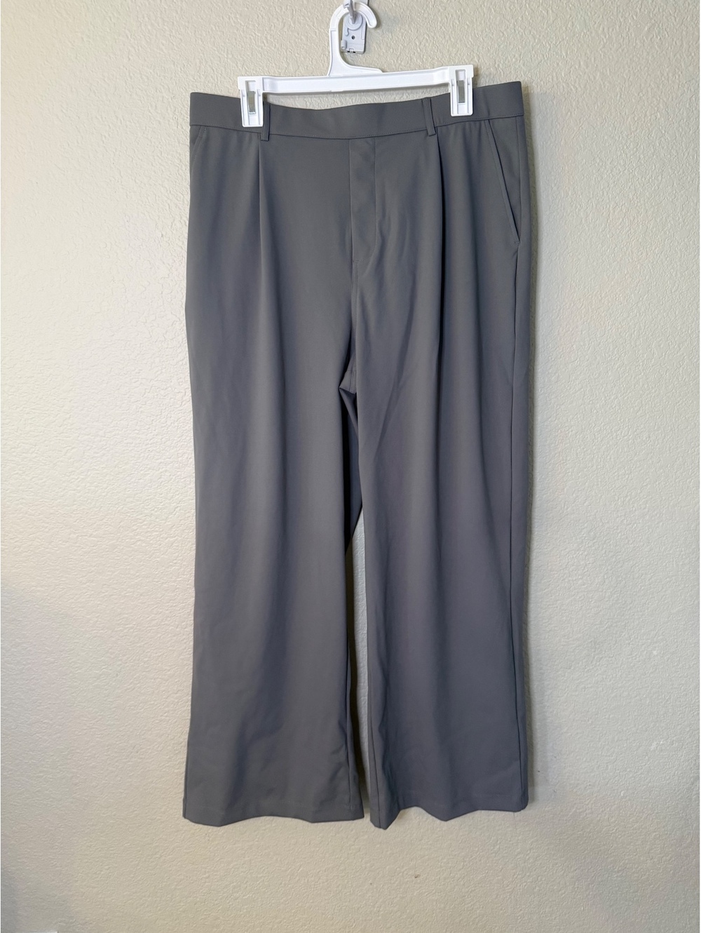 Halara XL Regular Grey Work Pant Pockets